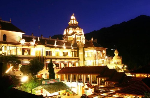 Trawas Resort | 100 m² Resort ∙ 2 bedrooms ∙ 127 guests