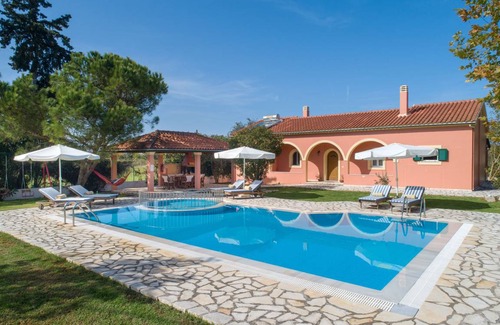 Acharavi Villa | 100 m² Villa ∙ 3 bedrooms ∙ 8 guests
