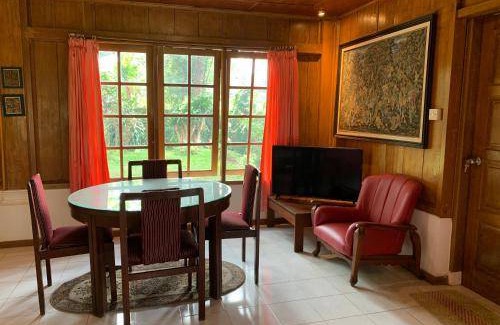 Ciloto Villa | 1000 m² Villa ∙ 3 bedrooms ∙ 6 guests