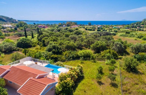 Kateleios Villa | 102 m² Villa ∙ 2 bedrooms ∙ 5 guests