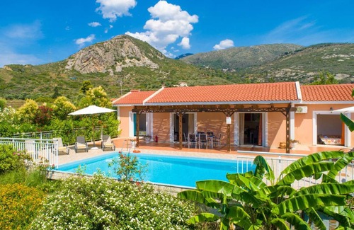 Kateleios Villa | 102 m² Villa ∙ 2 bedrooms ∙ 5 guests