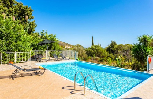 Kateleios Villa | 102 m² Villa ∙ 3 bedrooms ∙ 7 guests