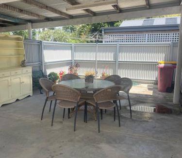 Lilydale Apartment | 11 m² Apartment ∙ 3 bedrooms ∙ 5 guests