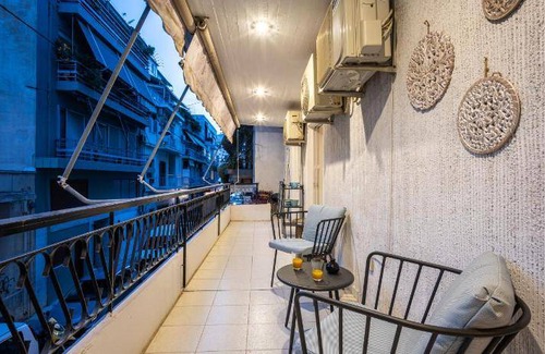 Pangrati Apartment | 110 m² Apartment ∙ 3 bedrooms ∙ 8 guests