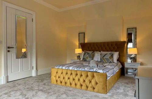 Glasgow House | 110 m² House ∙ 3 bedrooms ∙ 7 guests