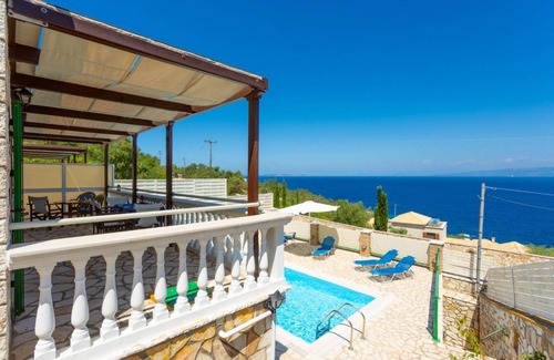 Paxos Villa | 115 m² Villa ∙ 3 bedrooms ∙ 7 guests