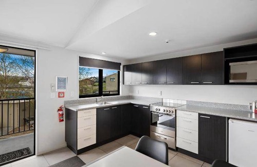 Alexandra Hotel | 118 m² Motel ∙ 2 bedrooms ∙ 127 guests