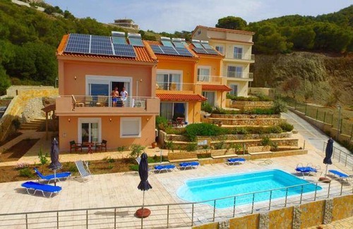 Loutraki-Agioi Theodoroi Apartment | 120 m² Apartment ∙ 3 bedrooms ∙ 7 guests