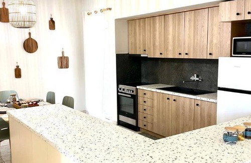 Spata-Artemida Apartment | 120 m² Apartment ∙ 2 bedrooms ∙ 6 guests