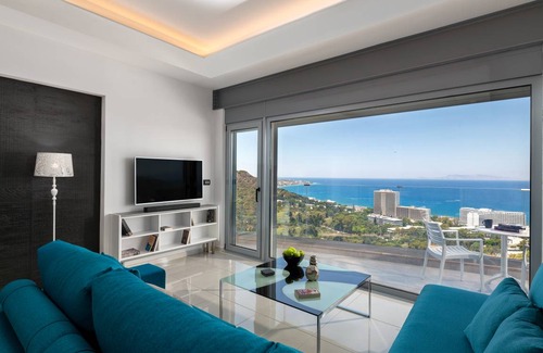 Petaloudes Apartment | 120 m² Apartment ∙ 3 bedrooms ∙ 8 guests