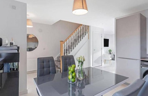 Glasgow House | 120 m² House ∙ 2 bedrooms ∙ 4 guests