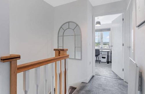 Glasgow House | 120 m² House ∙ 2 bedrooms ∙ 4 guests