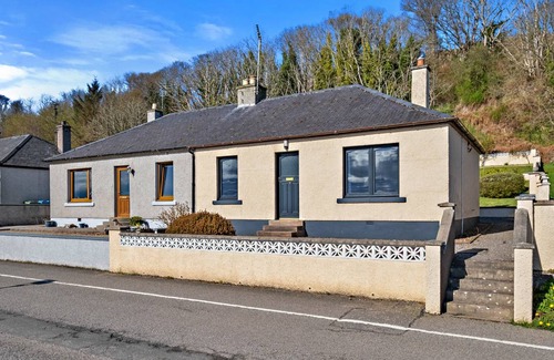 Avoch House | 120 m² House ∙ 2 bedrooms ∙ 4 guests