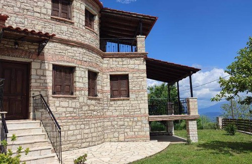 Arta House | 120 m² House ∙ 3 bedrooms ∙ 6 guests