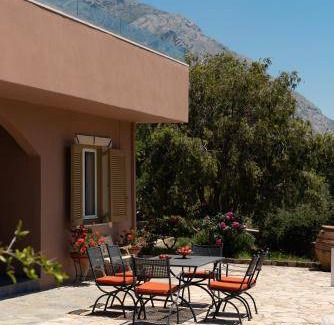 Vizari House | 120 m² House ∙ 3 bedrooms ∙ 7 guests