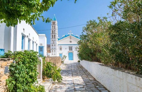 Exomvourgo House | 120 m² House ∙ 3 bedrooms ∙ 6 guests