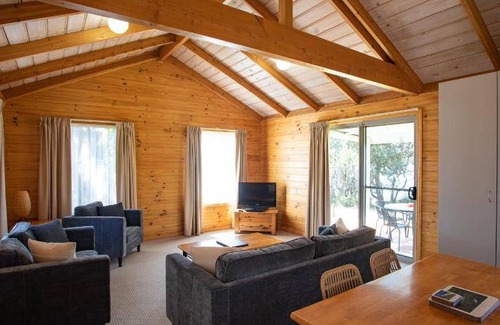 Beauty Point Resort | 120 m² Resort ∙ 4 bedrooms ∙ 9 guests