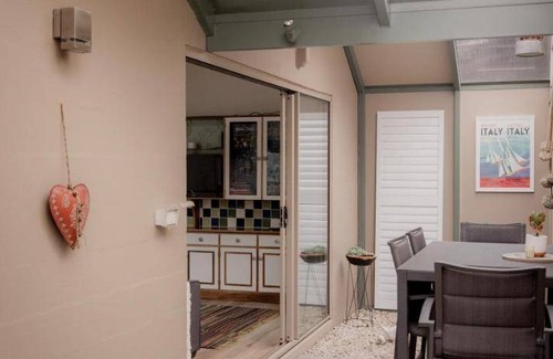 Cambridge Villa | 120 m² Villa ∙ 2 bedrooms ∙ 6 guests