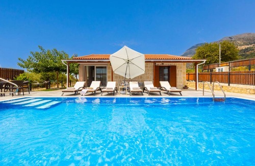Kolaitis Villa | 120 m² Villa ∙ 2 bedrooms ∙ 4 guests