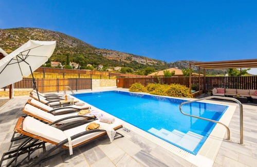 Kolaitis Villa | 120 m² Villa ∙ 2 bedrooms ∙ 4 guests