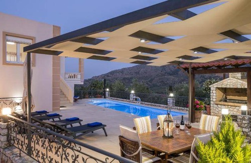 Katochori House | 125 m² House ∙ 3 bedrooms ∙ 9 guests