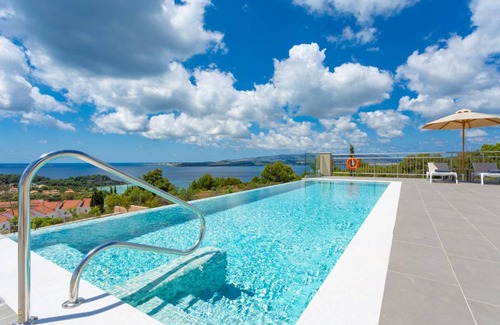 Lassi Villa | 125 m² Villa ∙ 3 bedrooms ∙ 6 guests