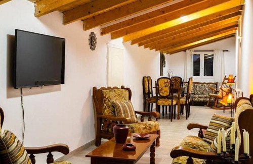 Messaia Apartment | 130 m² Apartment ∙ 3 bedrooms ∙ 6 guests