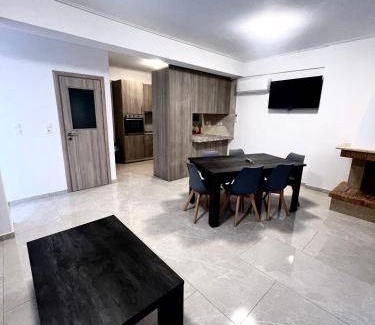 Salamis Apartment | 130 m² Apartment ∙ 4 bedrooms ∙ 5 guests