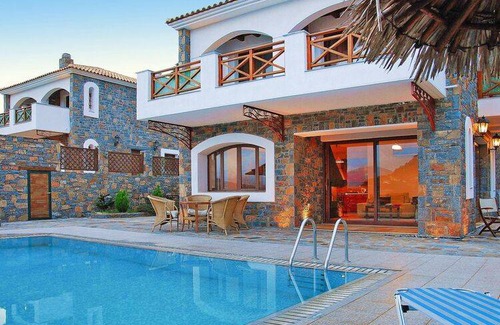 Prina House | 130 m² House ∙ 2 bedrooms ∙ 5 guests