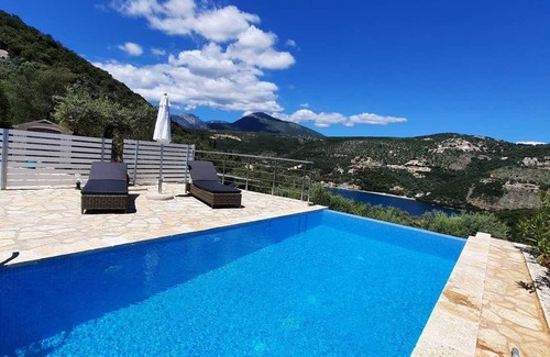 Sivota House | 130 m² House ∙ 3 bedrooms ∙ 6 guests