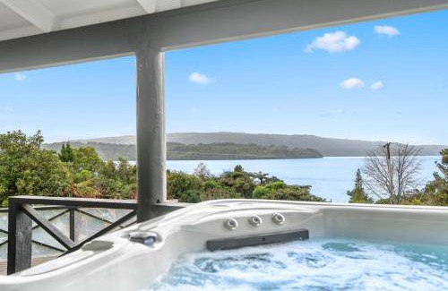 Lake Tarawera House | 130 m² House ∙ 3 bedrooms ∙ 7 guests