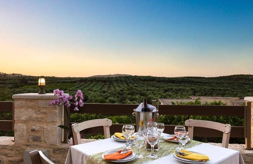 Achlades Villa | 130 m² Villa ∙ 3 bedrooms ∙ 7 guests