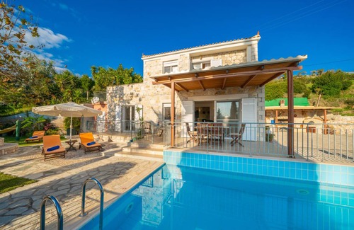 Skala Villa | 135 m² Villa ∙ 3 bedrooms ∙ 7 guests
