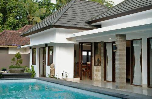Senggigi Villa | 14 m² Villa ∙ 3 bedrooms ∙ 6 guests