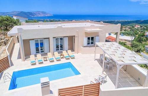 Katochori House | 140 m² House ∙ 4 bedrooms ∙ 12 guests