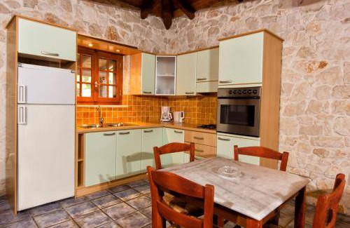 Vasilikos Resort | 140 m² Resort ∙ 2 bedrooms ∙ 5 guests