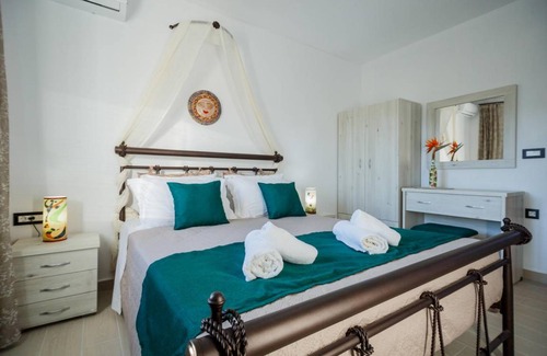 Alonia Villa | 140 m² Villa ∙ 2 bedrooms ∙ 5 guests