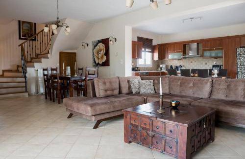Kymi-Aliveri Villa | 140 m² Villa ∙ 3 bedrooms ∙ 6 guests