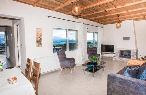 Paliki House | 142 m² House ∙ 3 bedrooms ∙ 6 guests