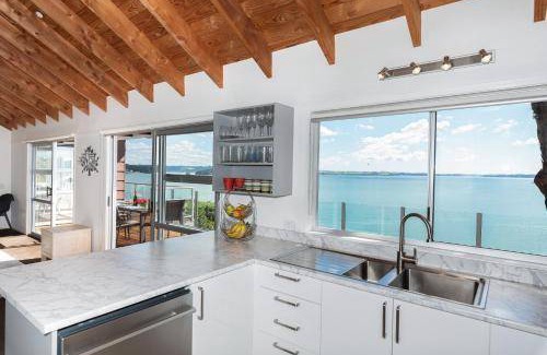 Russell House | 145 m² House ∙ 4 bedrooms ∙ 8 guests