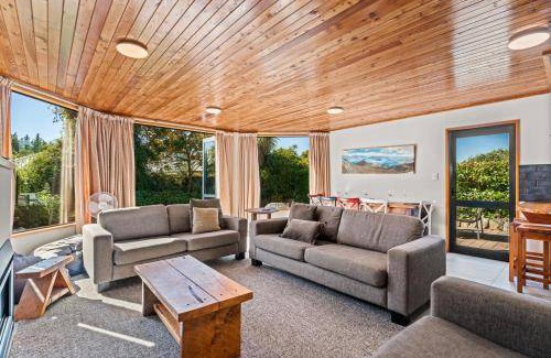 Wanaka House | 145 m² House ∙ 4 bedrooms ∙ 10 guests