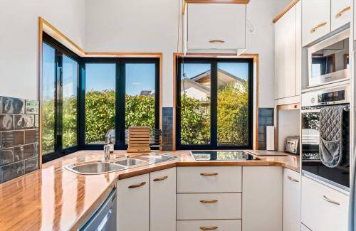 Wanaka House | 145 m² House ∙ 4 bedrooms ∙ 10 guests