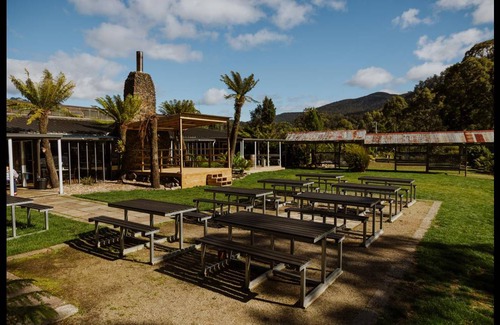Tullah Hotel | 15 m² Motel ∙ 127 guests