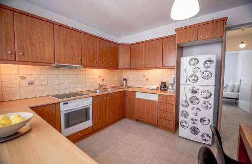 Lixouri Apartment | 150 m² Apartment ∙ 4 bedrooms ∙ 8 guests
