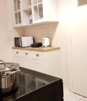 Kypseli Apartment | 150 m² Apartment ∙ 6 bedrooms ∙ 14 guests