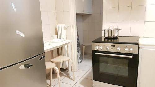 Kypseli Apartment | 150 m² Apartment ∙ 6 bedrooms ∙ 14 guests