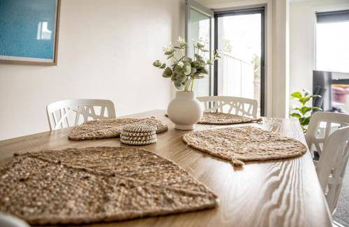Ravenswood Apartment | 150 m² Apartment ∙ 1 bedroom ∙ 6 guests
