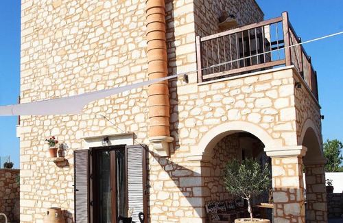 Roumeli House | 150 m² House ∙ 2 bedrooms ∙ 5 guests