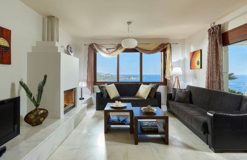 Drosia House | 150 m² House ∙ 3 bedrooms ∙ 7 guests
