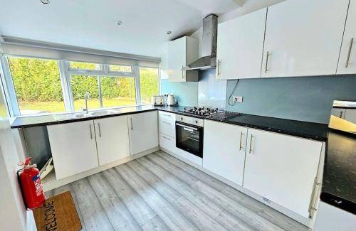 Rutherglen House | 150 m² House ∙ 4 bedrooms ∙ 10 guests